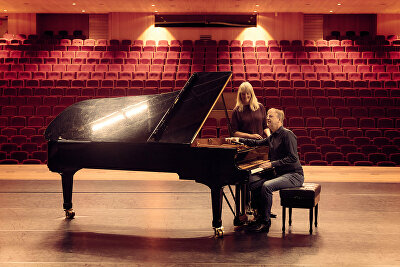 Bedrijfsfotografie voor Pianoservice Den Haag, de partners aan het werk